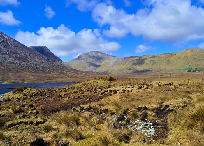 A picturesque landscape in Ireland's Connemara National Park, this wild region on Ireland's west coast is known for its unspoilt natural beauty and typically Gaelic atmosphere.